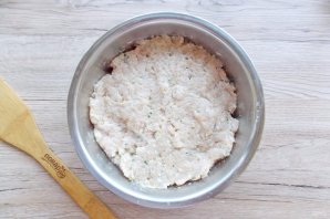 Тефтели в сметанно-томатном соусе в духовке