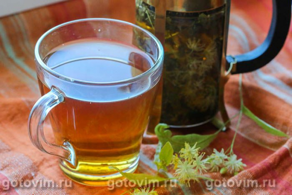 Травяной чай с иван-чаем, липой и малиной