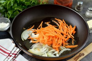 Тушеная капуста по-русски