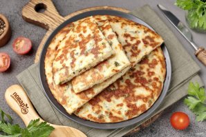 Творожные лепёшки с сыром и зеленью