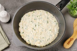 Творожные лепёшки с сыром и зеленью