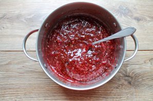 Варенье из малины и ревеня