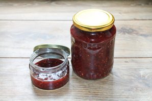 Варенье из малины и ревеня