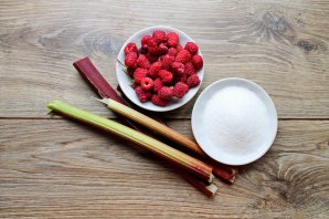 Варенье из малины и ревеня