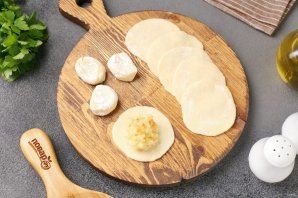 Вареники с жареным луком