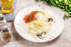 Запеченная скумбрия с чесноком и паприкой