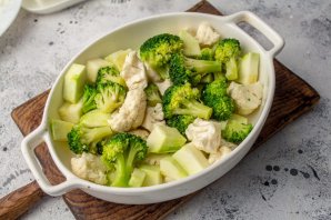 Запеканка из кабачков, брокколи и цветной капусты Запеканка из кабачков, брокколи и цветной капусты