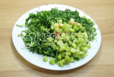 Зеленый борщ с щавелем и ревенем Зеленый борщ с щавелем и ревенем