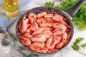 Жареные креветки с лимоном