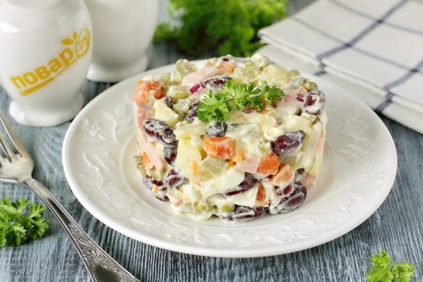 10 рецептов салата Оливье, в том числе для веганов        