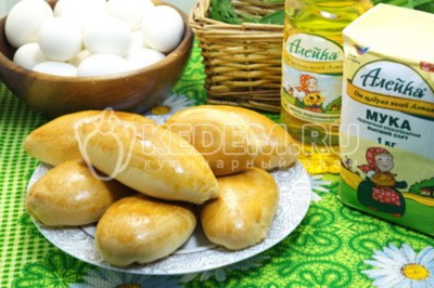 Бабушкины пирожки с яйцом и зеленым луком