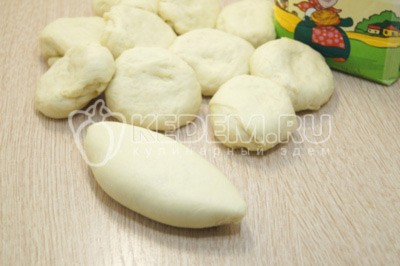 Бабушкины пирожки с яйцом и зеленым луком