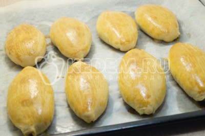 Бабушкины пирожки с яйцом и зеленым луком