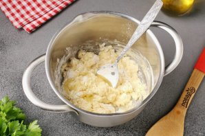 Бездрожжевое тесто с яйцами для лепёшек Бездрожжевое тесто с яйцами для лепёшек