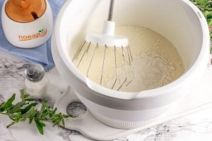 Бисквит с черникой в мультиварке