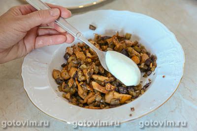 Блины на кефире с жареными грибами и баклажанами Блины на кефире с жареными грибами и баклажанами