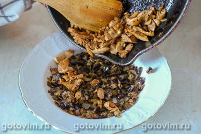 Блины на кефире с жареными грибами и баклажанами Блины на кефире с жареными грибами и баклажанами