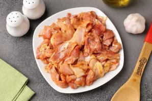 Ближневосточный плов с курицей и помидорами