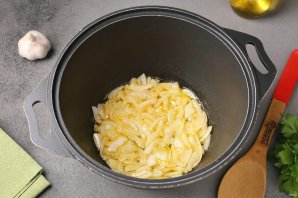 Ближневосточный плов с курицей и помидорами