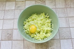 Диетическая пицца из кабачков