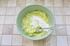 Диетическая пицца из кабачков