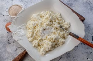 Диетические сырники в духовке без муки и сахара Диетические сырники в духовке без муки и сахара