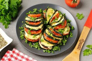 "Гармошки" из кабачков с помидорами и сыром