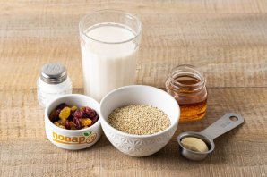 Каша из киноа с сухофруктами