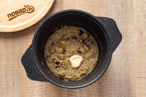 Каша из киноа с сухофруктами