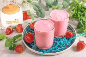 Клубничный смузи