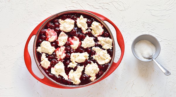 Кобблер с вишней, пошаговый рецепт с фото