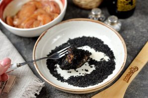 Куриное филе обжаренное в кунжуте "Куриный козинак" Куриное филе обжаренное в кунжуте "Куриный козинак"