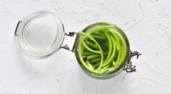 Маринованные стрелки чеснока, пошаговый рецепт с фото