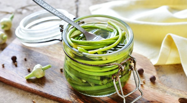 Маринованные стрелки чеснока, пошаговый рецепт с фото