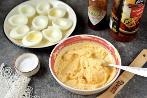 Острые пикантные яйца Острые пикантные яйца