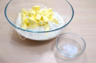 Открытый пирог с помидорами и сыром Открытый пирог с помидорами и сыром