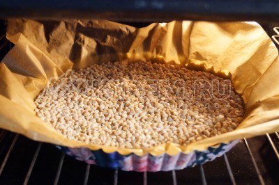 Открытый пирог с помидорами и сыром Открытый пирог с помидорами и сыром