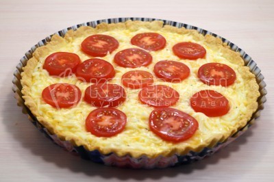 Открытый пирог с помидорами и сыром Открытый пирог с помидорами и сыром