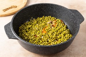 Плов из маша с шампиньонами