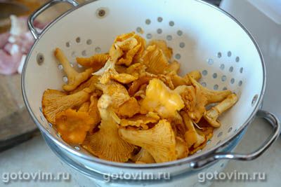 Рис с мясом и лисичками