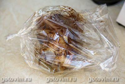 Рулька варено-запеченная с глазурью из брусничного варенья Рулька варено-запеченная с глазурью из брусничного варенья