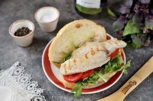 Рыба в хлебе по-турецки "Балык экмек" Рыба в хлебе по-турецки "Балык экмек"