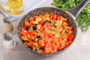 Шакшука с баклажанами и лимонной цедрой