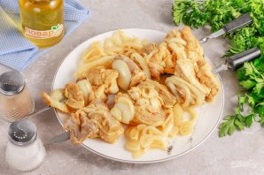 Шашлык из свинины с луком и водкой