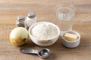 Слоёные лепёшки с луком "Катлама" Слоёные лепёшки с луком "Катлама"