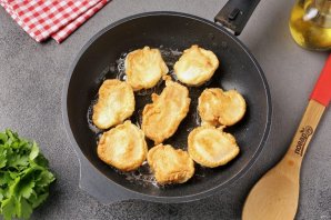 Сочное куриное филе в сметанном кляре Сочное куриное филе в сметанном кляре