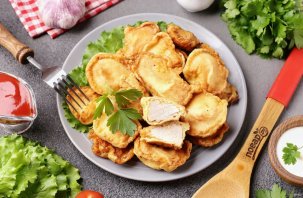 Сочное куриное филе в сметанном кляре Сочное куриное филе в сметанном кляре