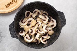 Соевая спаржа с грибами