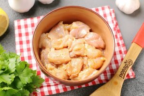 Спагетти с курицей и помидорами черри