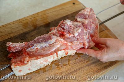 Свиная грудинка в томатном маринаде на мангале Свиная грудинка в томатном маринаде на мангале